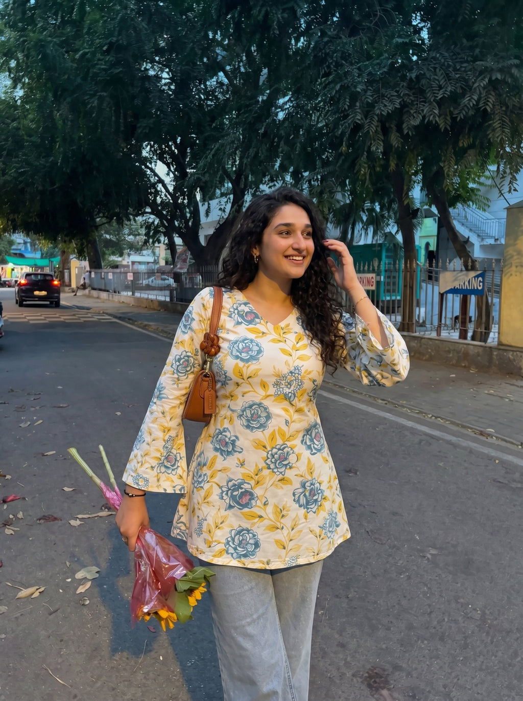 White Floral Printed Casual Kurti